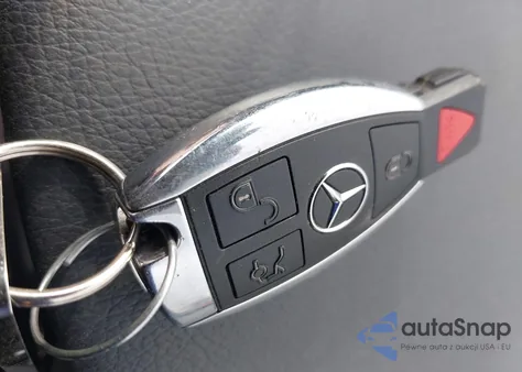 2017 Mercedes-Benz Gla 250 4Matic z USA, uszkodzony, nr VIN WDCTG4GB2HJ336773